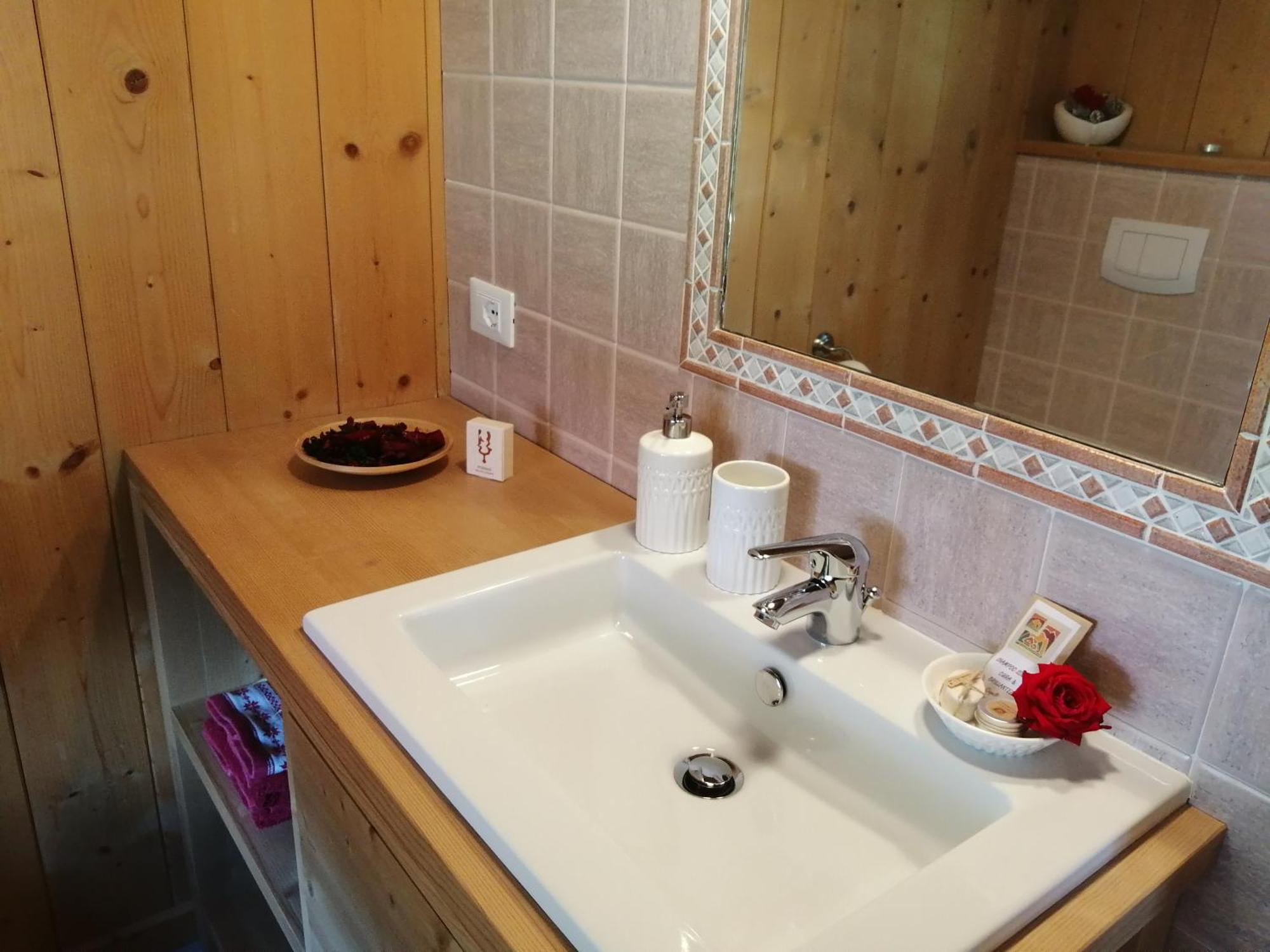 Alpi Giulie Chalets Valbruna Esterno foto