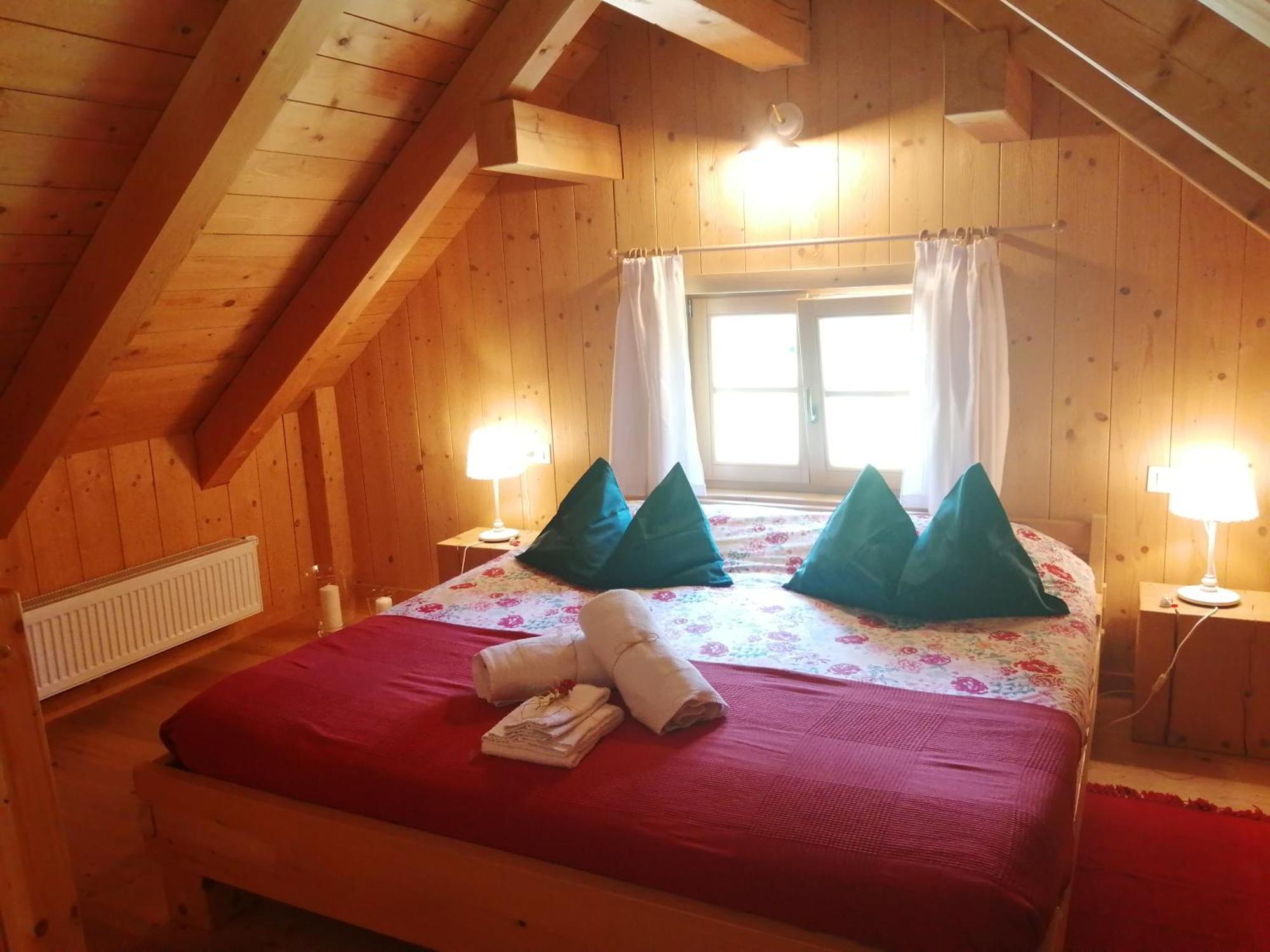 Alpi Giulie Chalets Valbruna Esterno foto
