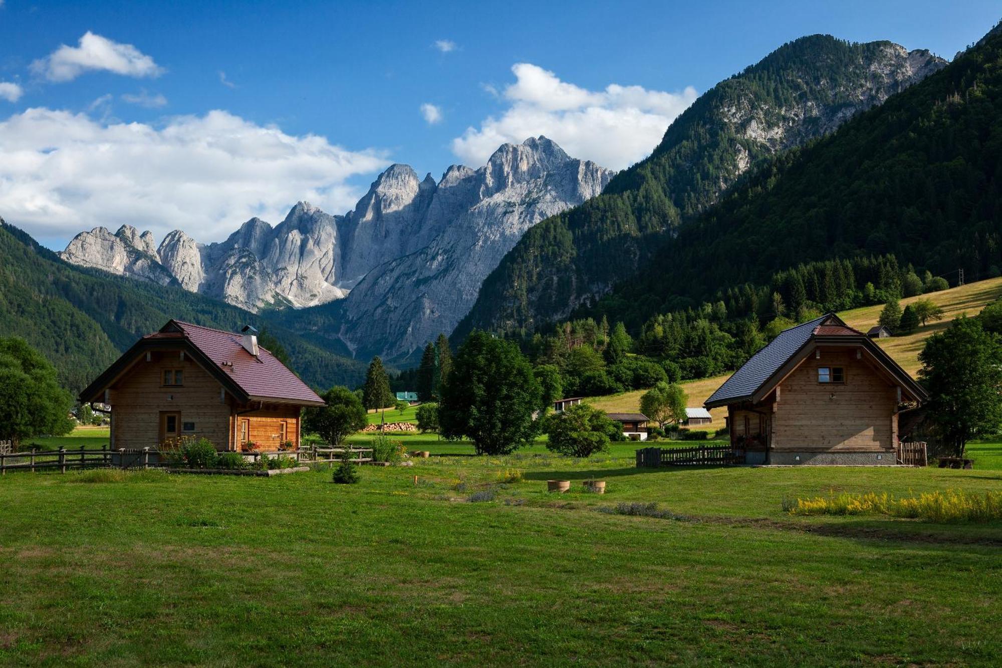 Alpi Giulie Chalets Valbruna Esterno foto