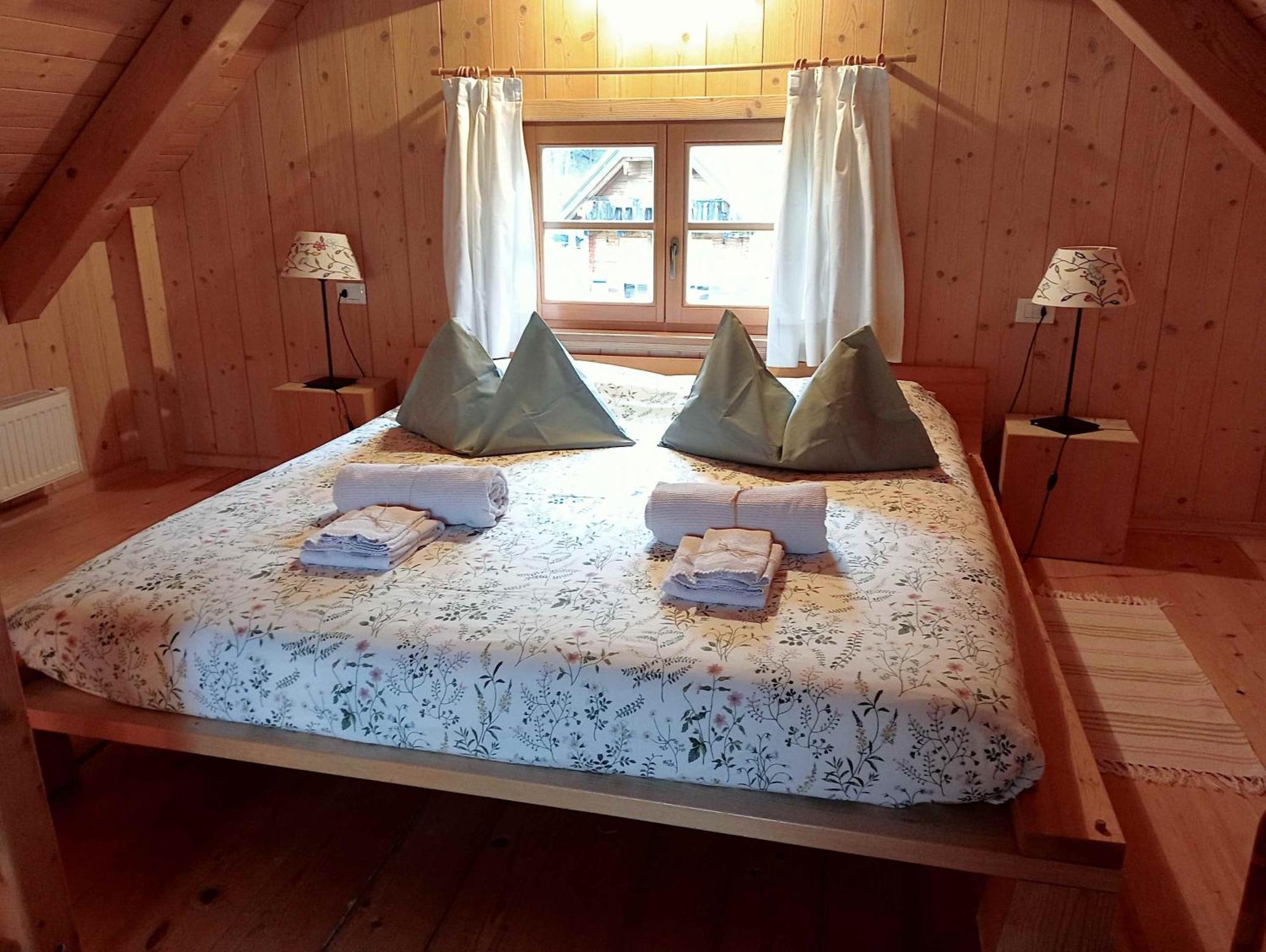 Alpi Giulie Chalets Valbruna Esterno foto