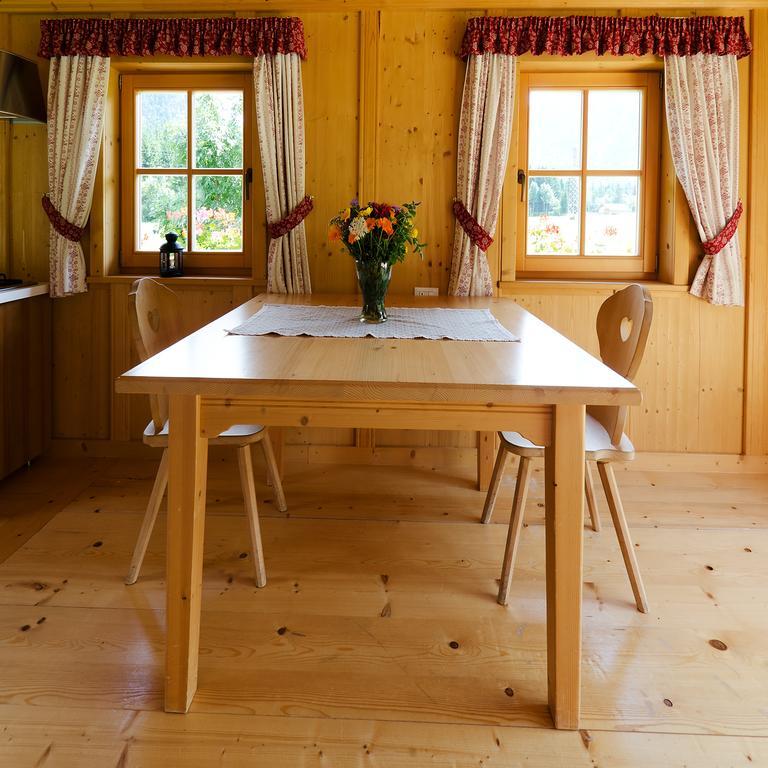 Alpi Giulie Chalets Valbruna Esterno foto