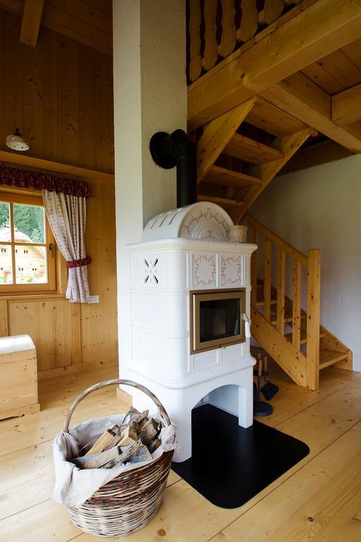 Alpi Giulie Chalets Valbruna Esterno foto
