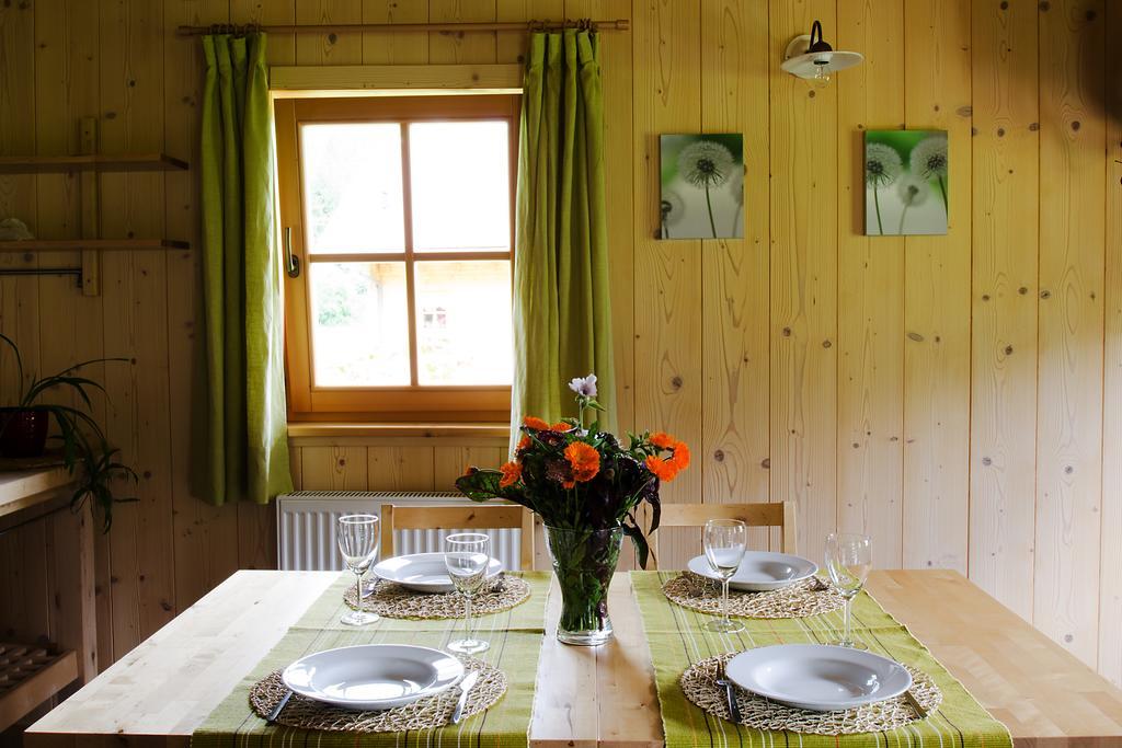 Alpi Giulie Chalets Valbruna Esterno foto