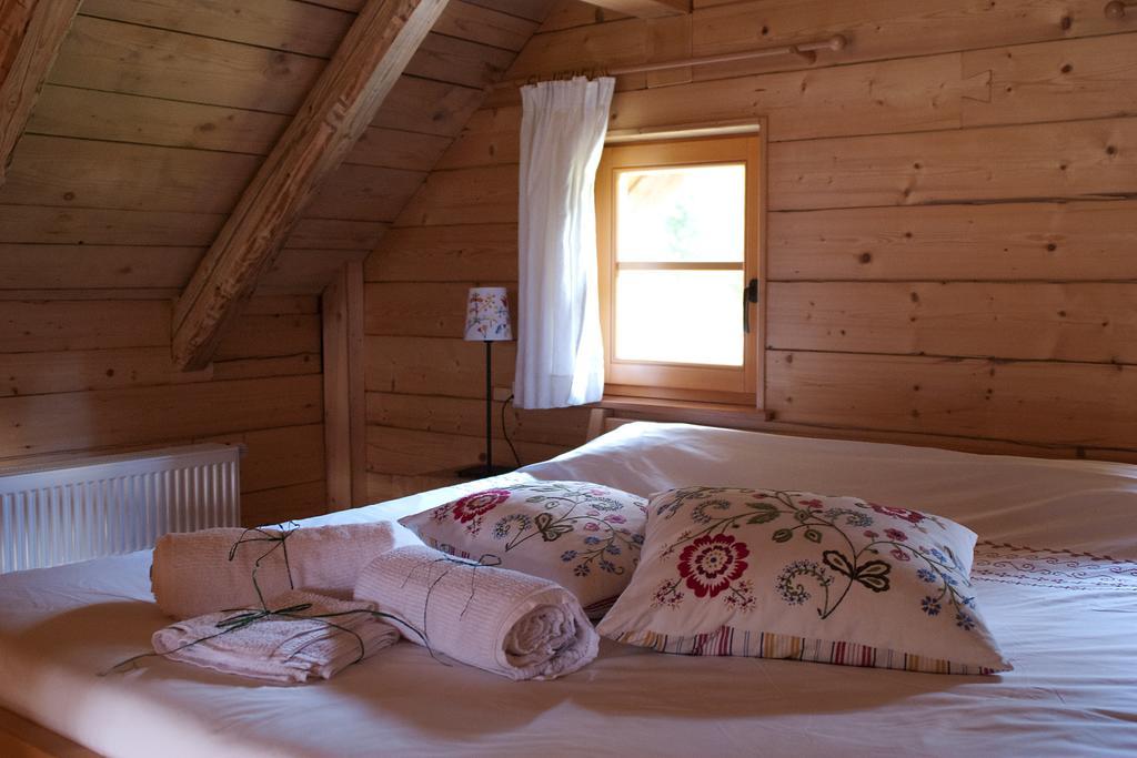 Alpi Giulie Chalets Valbruna Esterno foto