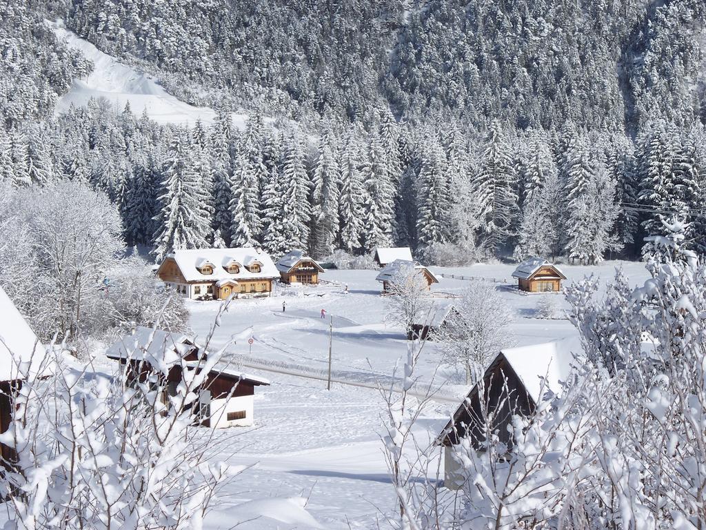 Alpi Giulie Chalets Valbruna Esterno foto