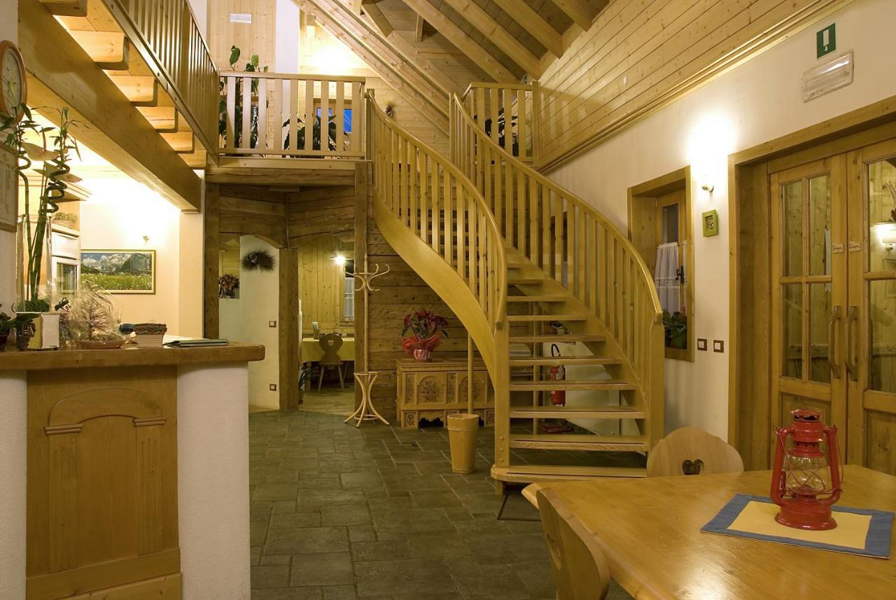 Alpi Giulie Chalets Valbruna Esterno foto
