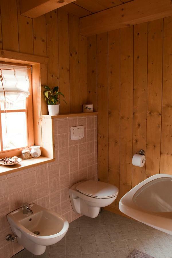 Alpi Giulie Chalets Valbruna Esterno foto