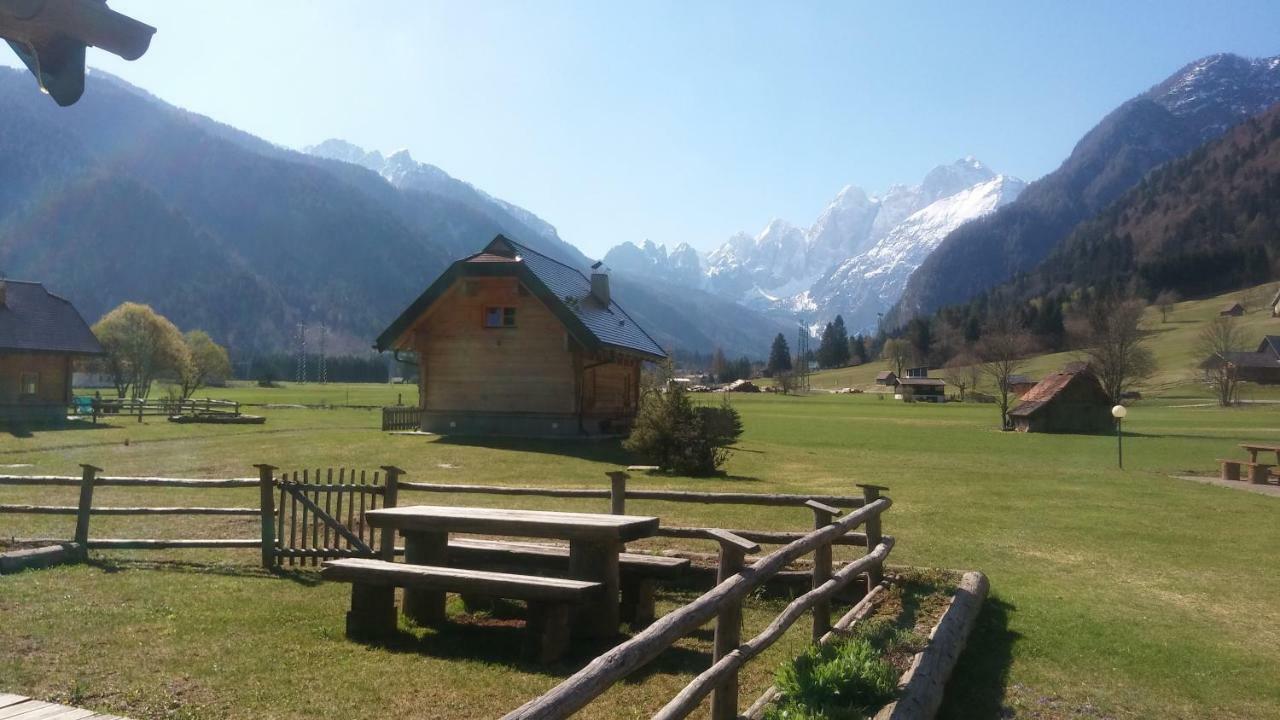 Alpi Giulie Chalets Valbruna Esterno foto